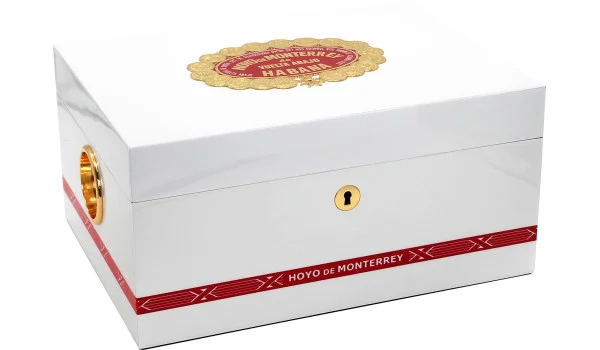 Hoyo de Monterrey Global Brand Humidor 30-50本のシガー